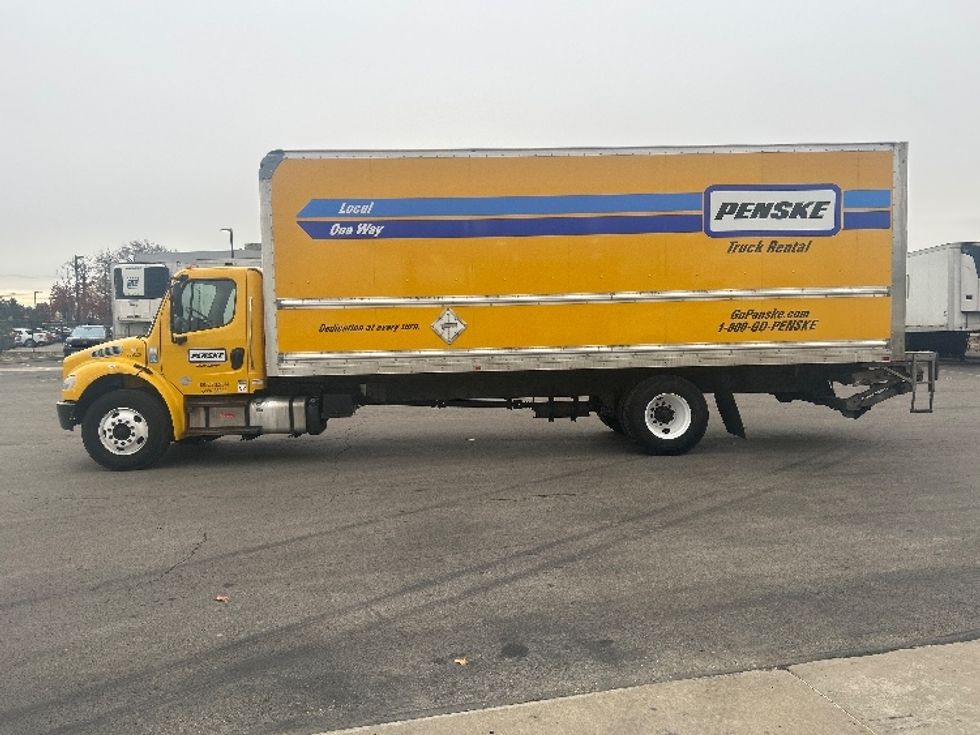 Medium Duty Box Truck-Light and Medium Duty Trucks-Freightliner-2020-M2-Akron-OH-186,931\n\t\tmiles-$ 40,250 - Image 4