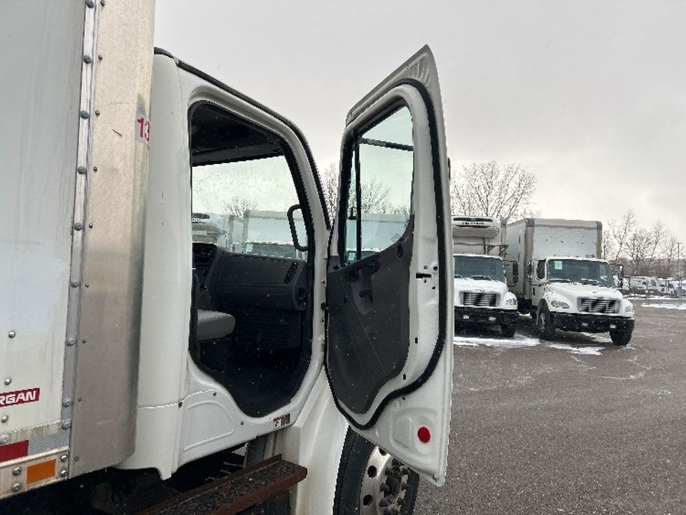 Medium Duty Box Truck-Light and Medium Duty Trucks-Freightliner-2020-M2-Akron-OH-193,304\n\t\tmiles-$ 50,750 - Image 20
