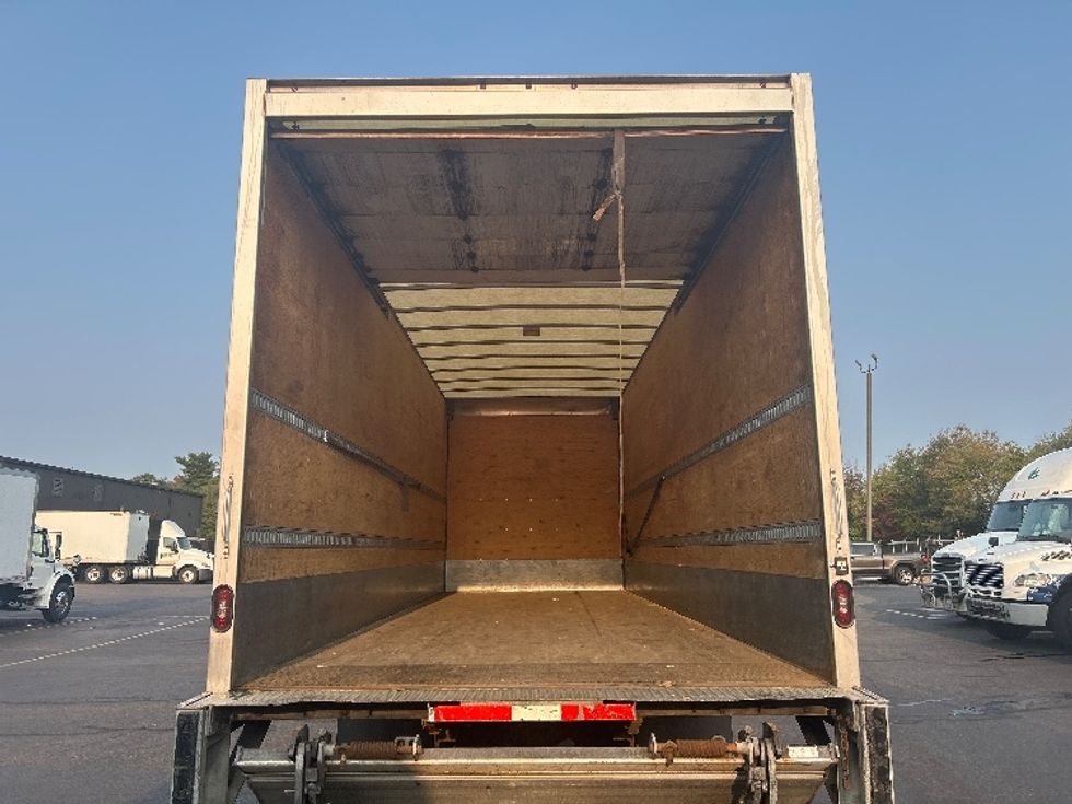 Medium Duty Box Truck-Light and Medium Duty Trucks-Freightliner-2020-M2-Akron-OH-197,629\n\t\tmiles-$ 47,500 - Image 8
