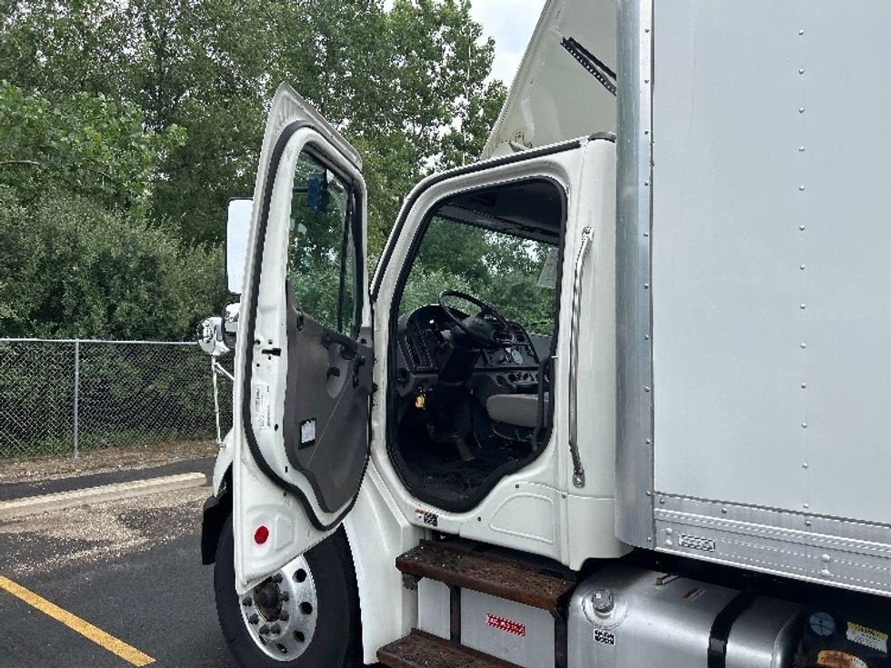 Medium Duty Box Truck-Light and Medium Duty Trucks-Freightliner-2020-M2-Akron-OH-213,089\n\t\tmiles-$ 50,250 - Image 16