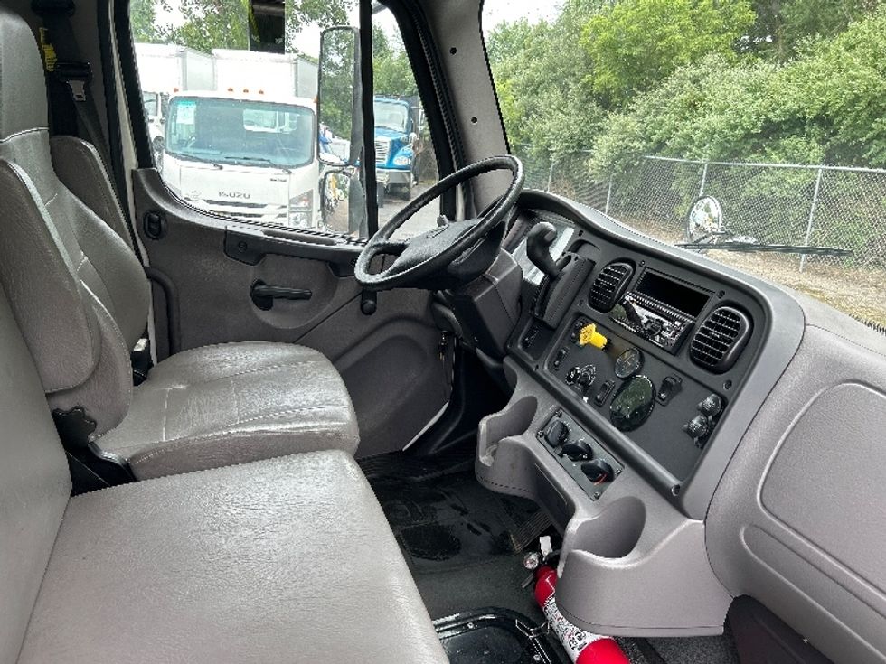 Medium Duty Box Truck-Light and Medium Duty Trucks-Freightliner-2020-M2-Akron-OH-213,089\n\t\tmiles-$ 50,250 - Image 22