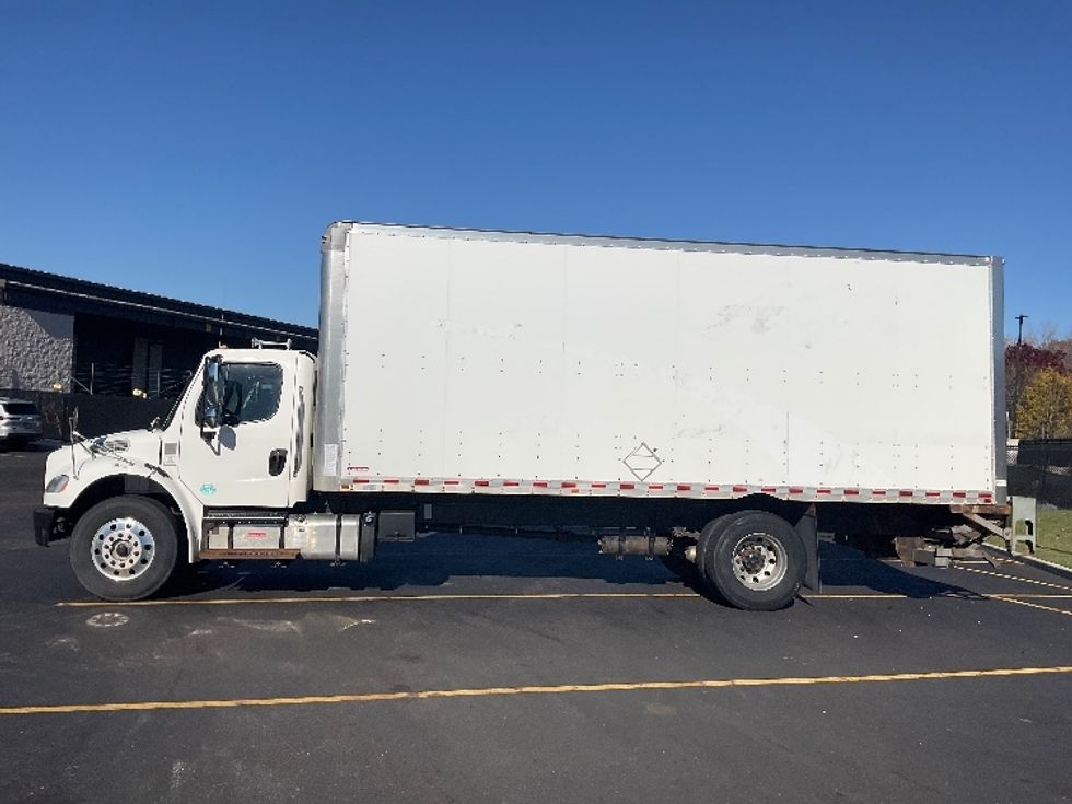 Medium Duty Box Truck-Light and Medium Duty Trucks-Freightliner-2020-M2-Akron-OH-213,562\n\t\tmiles-$ 48,000 - Image 4