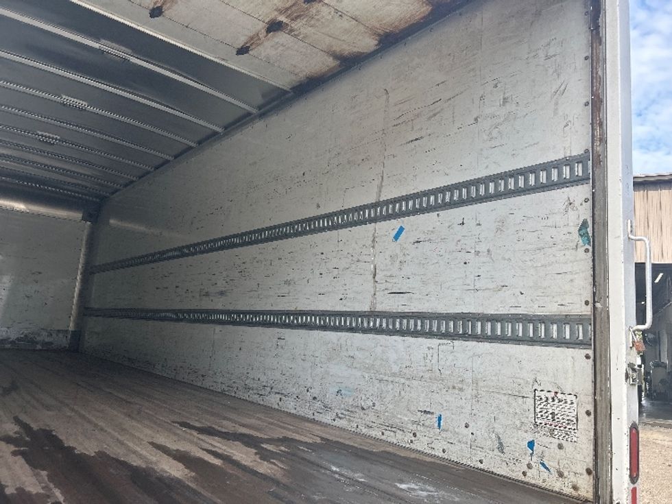 Medium Duty Box Truck-Light and Medium Duty Trucks-Freightliner-2020-M2-Akron-OH-217,663\n\t\tmiles-$ 44,250 - Image 12