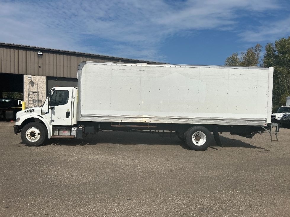Medium Duty Box Truck-Light and Medium Duty Trucks-Freightliner-2020-M2-Akron-OH-217,663\n\t\tmiles-$ 44,250 - Image 4