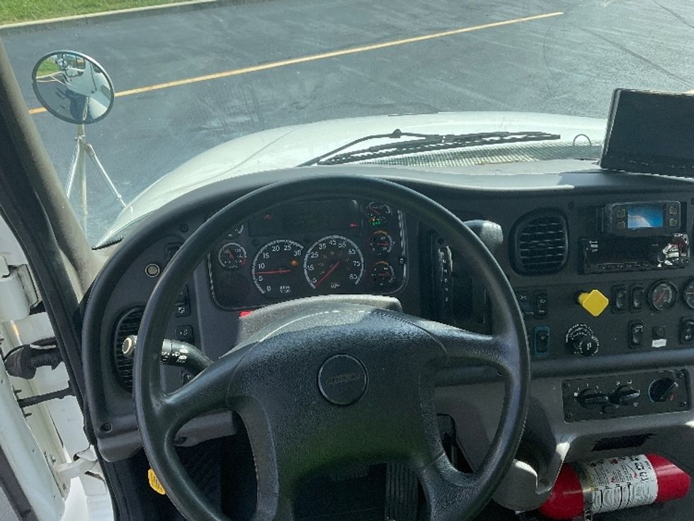 Medium Duty Box Truck-Light and Medium Duty Trucks-Freightliner-2020-M2-Akron-OH-220,925\n\t\tmiles-$ 56,000 - Image 18