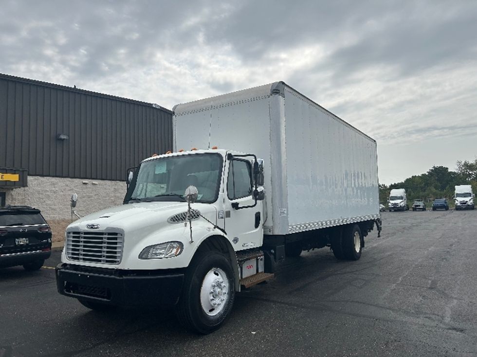 Medium Duty Box Truck-Light and Medium Duty Trucks-Freightliner-2020-M2-Akron-OH-223,996\n\t\tmiles-$ 42,250 - Image 3