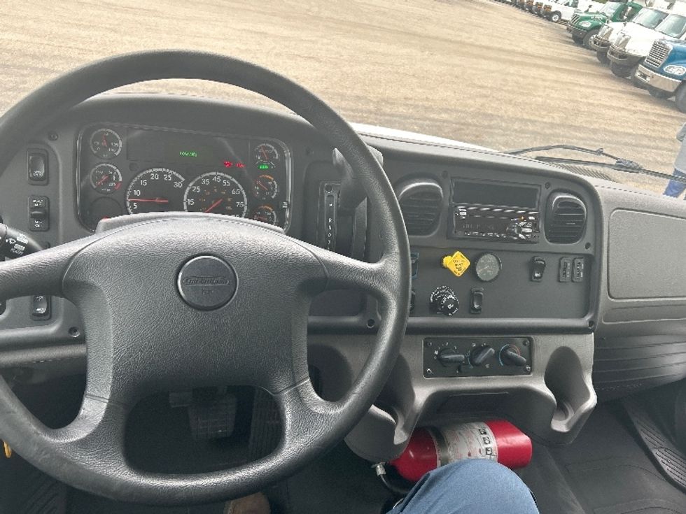 Medium Duty Box Truck-Light and Medium Duty Trucks-Freightliner-2020-M2-Akron-OH-227,338\n\t\tmiles-$ 41,750 - Image 18