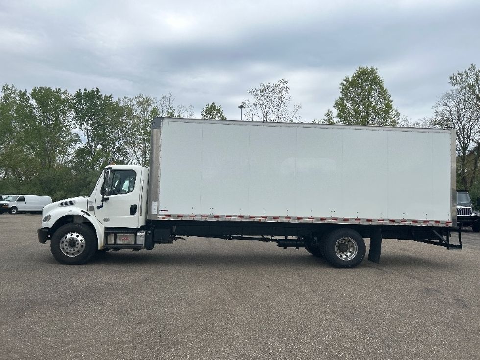 Medium Duty Box Truck-Light and Medium Duty Trucks-Freightliner-2020-M2-Akron-OH-227,338\n\t\tmiles-$ 41,750 - Image 4
