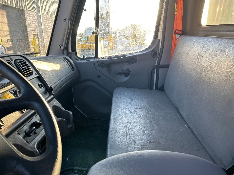 Medium Duty Box Truck-Light and Medium Duty Trucks-Freightliner-2020-M2-Akron-OH-234,856\n\t\tmiles-$ 44,250 - Image 19