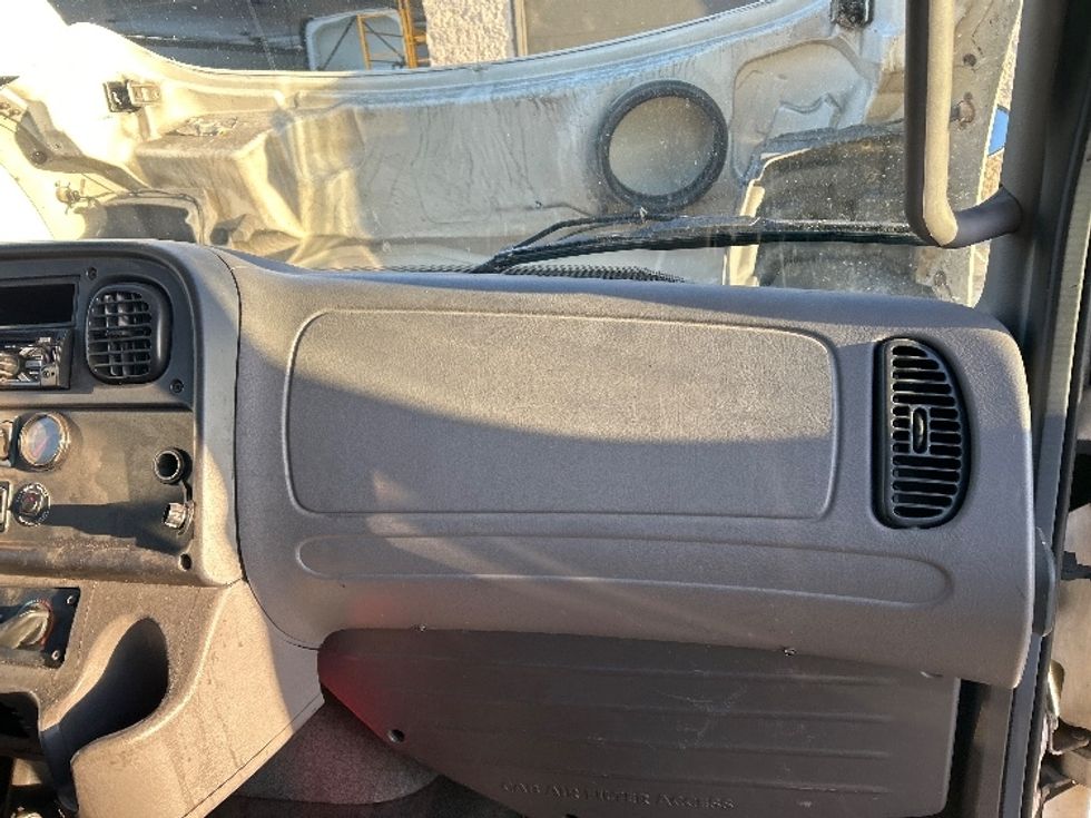 Medium Duty Box Truck-Light and Medium Duty Trucks-Freightliner-2020-M2-Akron-OH-234,856\n\t\tmiles-$ 44,250 - Image 21