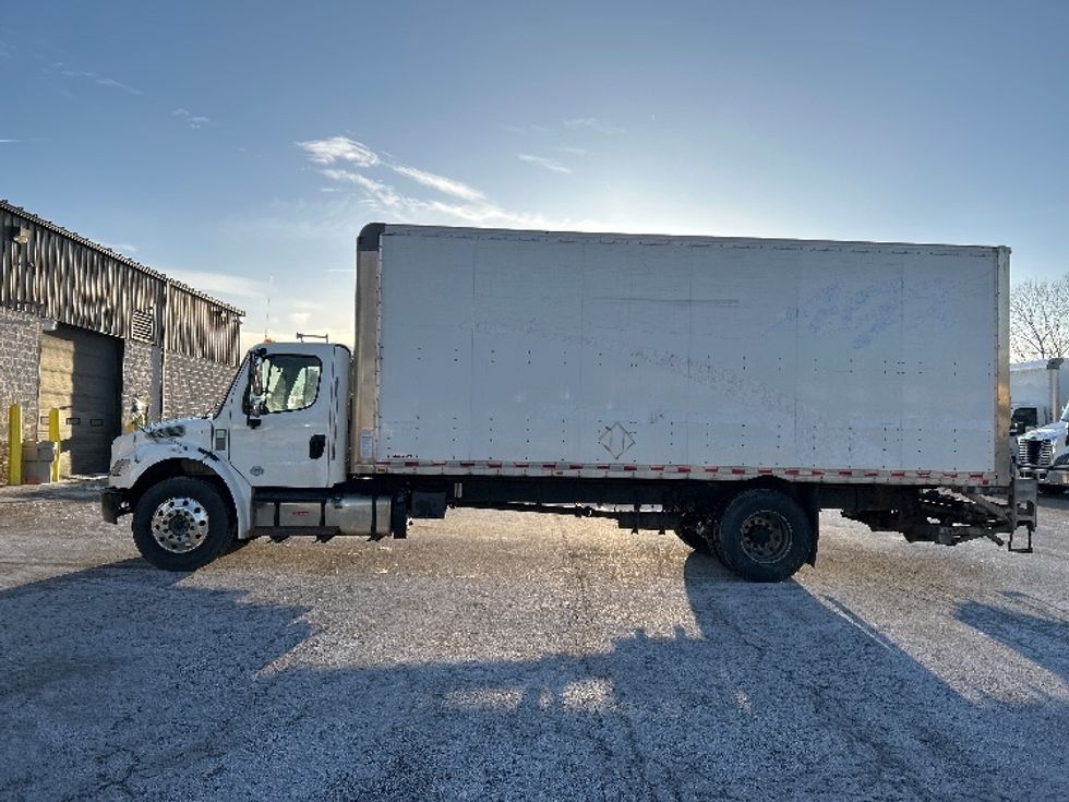 Medium Duty Box Truck-Light and Medium Duty Trucks-Freightliner-2020-M2-Akron-OH-234,856\n\t\tmiles-$ 44,250 - Image 4