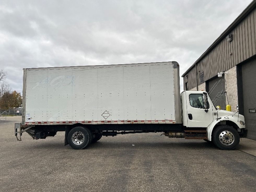 Medium Duty Box Truck-Light and Medium Duty Trucks-Freightliner-2020-M2-Akron-OH-269,459\n\t\tmiles-$ 37,000 - Image 16