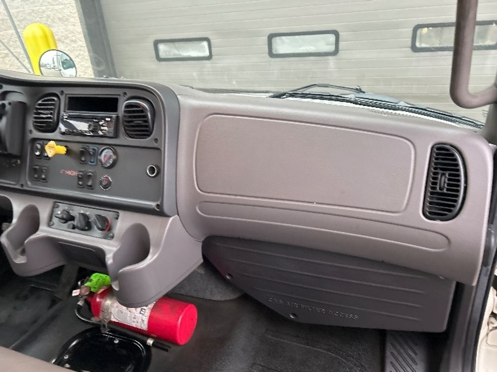 Medium Duty Box Truck-Light and Medium Duty Trucks-Freightliner-2020-M2-Akron-OH-269,459\n\t\tmiles-$ 37,000 - Image 21