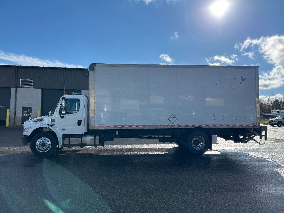 Medium Duty Box Truck-Light and Medium Duty Trucks-Freightliner-2020-M2-Akron-OH-269,459\n\t\tmiles-$ 37,000 - Image 4