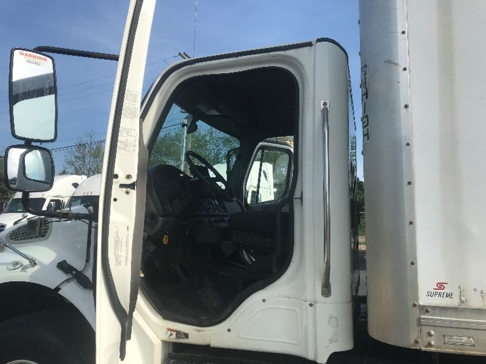 Medium Duty Box Truck-Light and Medium Duty Trucks-Freightliner-2020-M2-Akron-OH-271,771\n\t\tmiles-$ 40,250 - Image 16