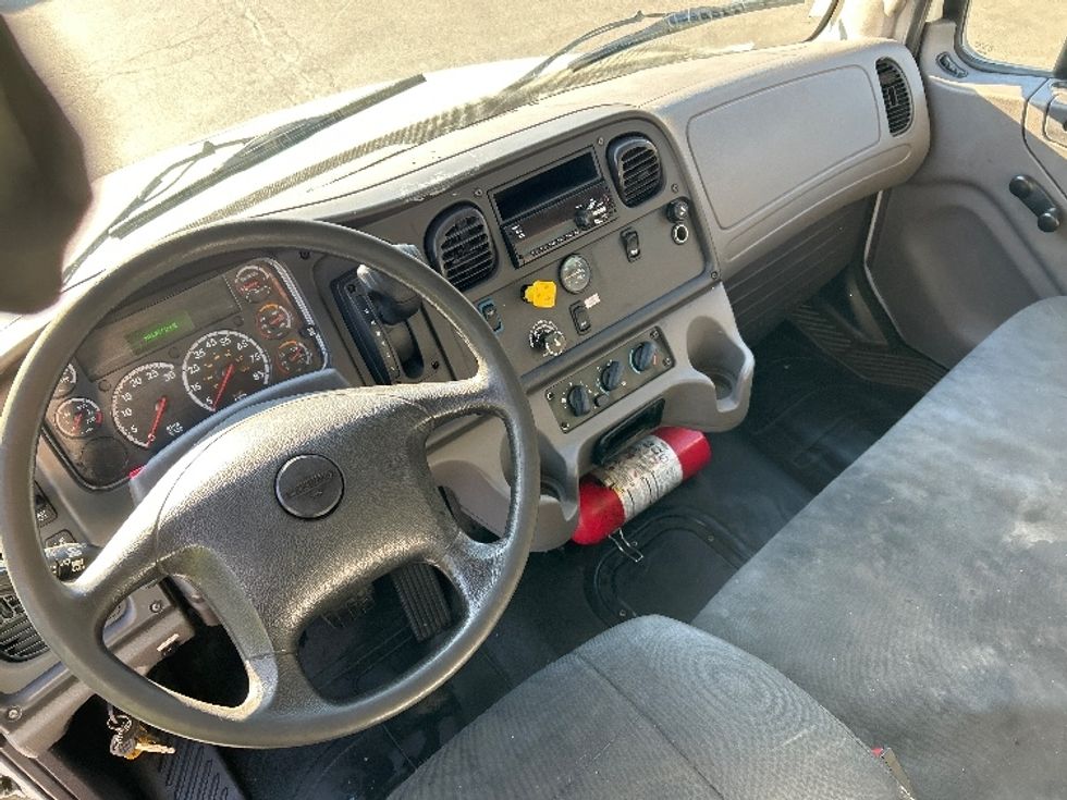 Medium Duty Box Truck-Light and Medium Duty Trucks-Freightliner-2020-M2-Albany-NY-191,798\n\t\tmiles-$ 48,750 - Image 18