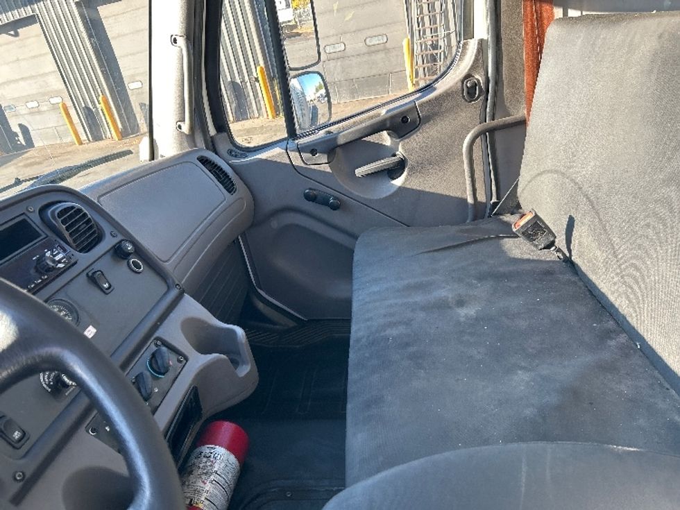 Medium Duty Box Truck-Light and Medium Duty Trucks-Freightliner-2020-M2-Albany-NY-191,798\n\t\tmiles-$ 48,750 - Image 19