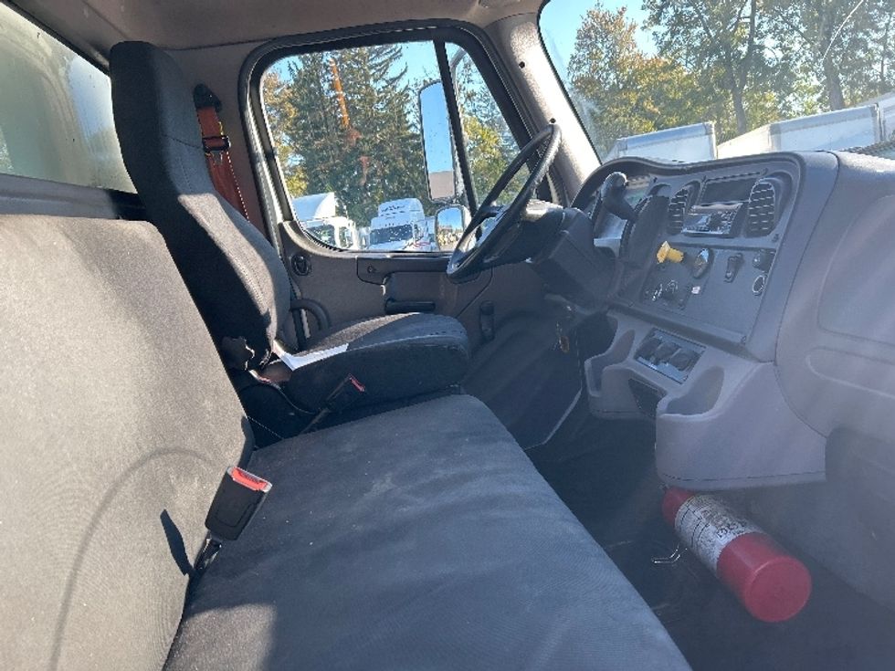 Medium Duty Box Truck-Light and Medium Duty Trucks-Freightliner-2020-M2-Albany-NY-191,798\n\t\tmiles-$ 48,750 - Image 22