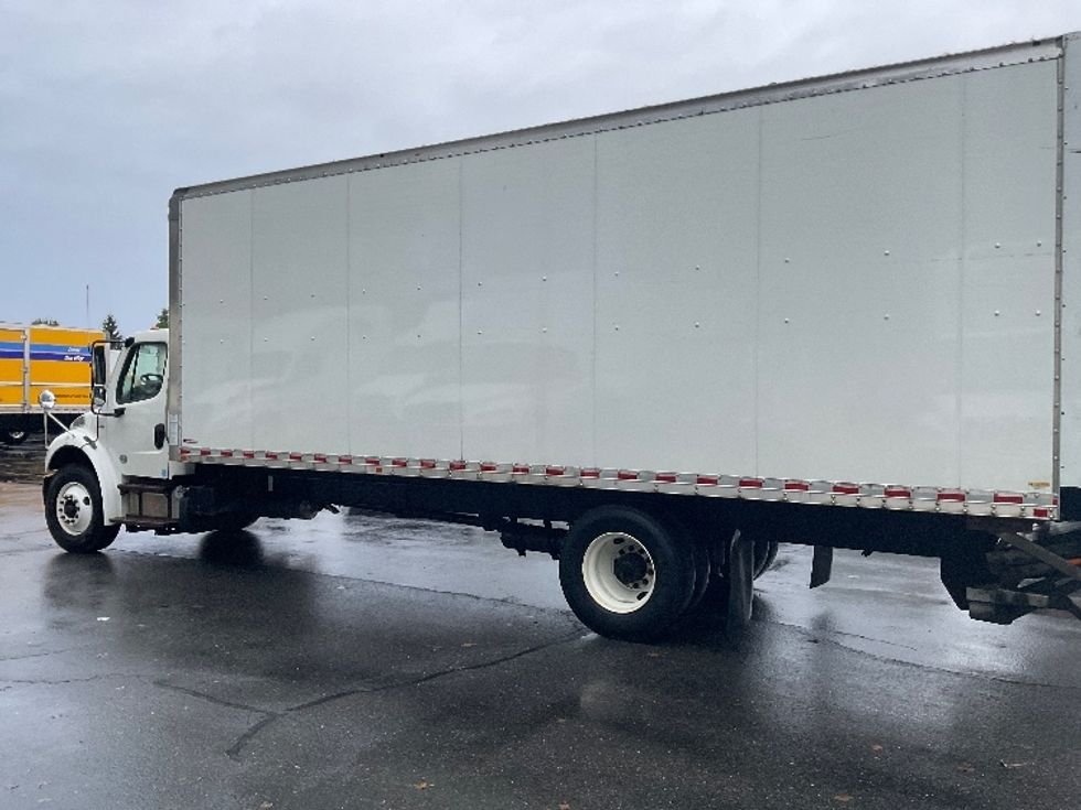 Medium Duty Box Truck-Light and Medium Duty Trucks-Freightliner-2020-M2-Albany-NY-224,425\n\t\tmiles-$ 43,000 - Image 4