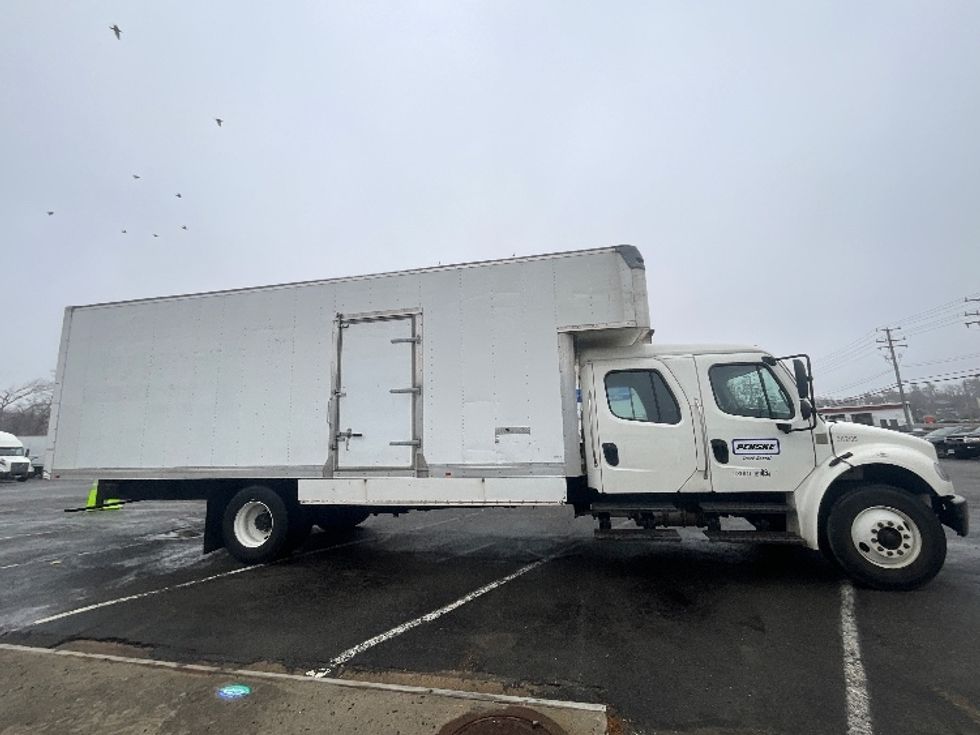 Medium Duty Box Truck-Light and Medium Duty Trucks-Freightliner-2020-M2-Alexandria-VA-111,749\n\t\tmiles-$ 61,500 - Image 15