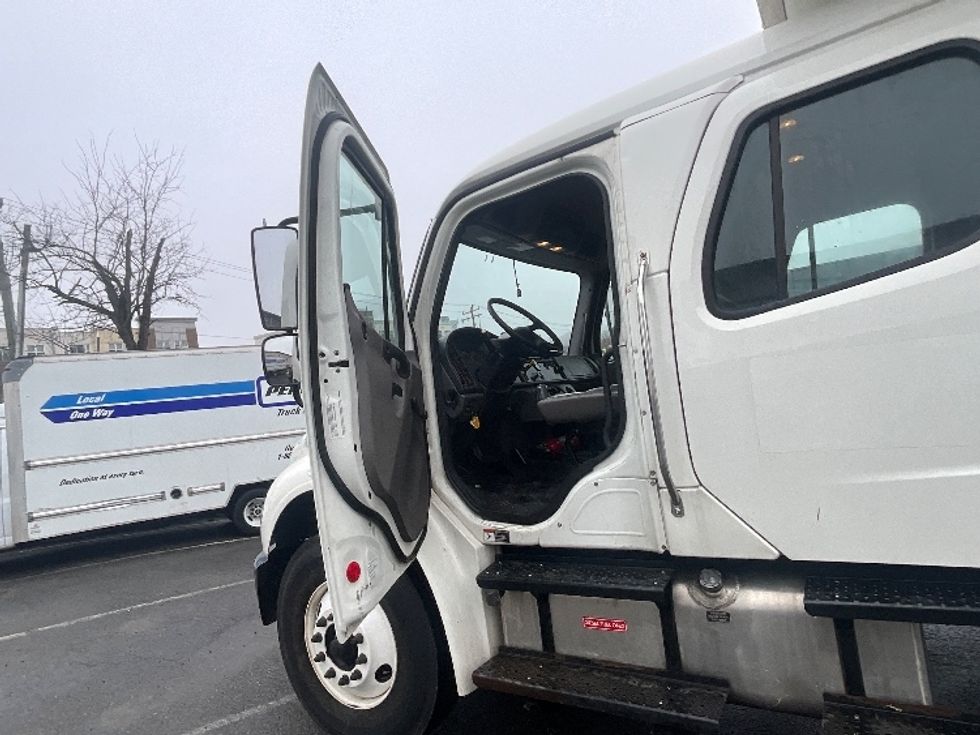 Medium Duty Box Truck-Light and Medium Duty Trucks-Freightliner-2020-M2-Alexandria-VA-111,749\n\t\tmiles-$ 61,500 - Image 16