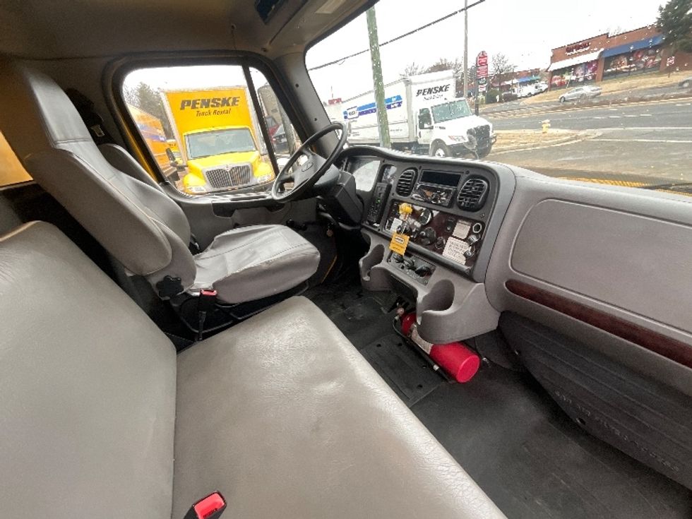 Medium Duty Box Truck-Light and Medium Duty Trucks-Freightliner-2020-M2-Alexandria-VA-189,057\n\t\tmiles-$ 41,000 - Image 22