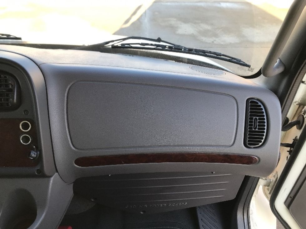 Medium Duty Box Truck-Light and Medium Duty Trucks-Freightliner-2020-M2-Allen Park-MI-111,862\n\t\tmiles-$ 63,000 - Image 21