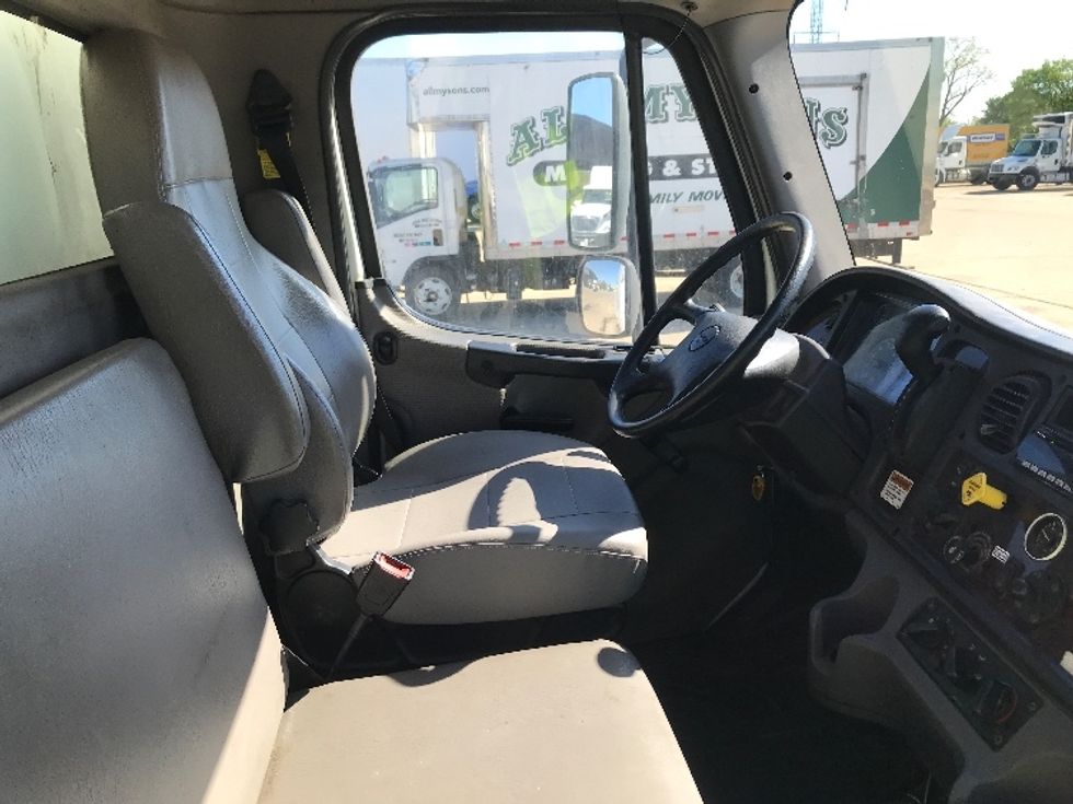 Medium Duty Box Truck-Light and Medium Duty Trucks-Freightliner-2020-M2-Allen Park-MI-122,909\n\t\tmiles-$ 63,500 - Image 22