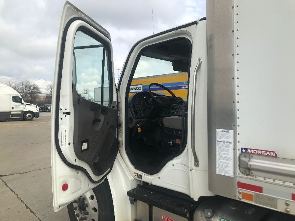 Medium Duty Box Truck-Light and Medium Duty Trucks-Freightliner-2020-M2-Allen Park-MI-132,622\n\t\tmiles-$ 57,750 - Image 16