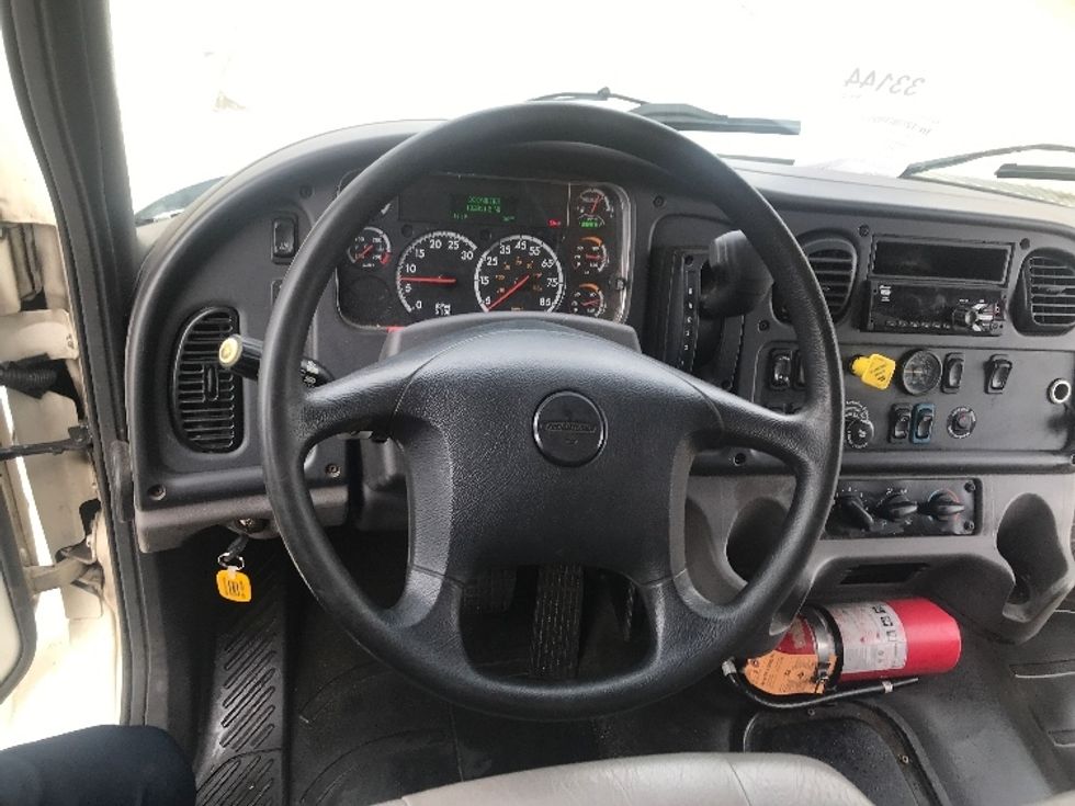 Medium Duty Box Truck-Light and Medium Duty Trucks-Freightliner-2020-M2-Allen Park-MI-132,622\n\t\tmiles-$ 57,750 - Image 18