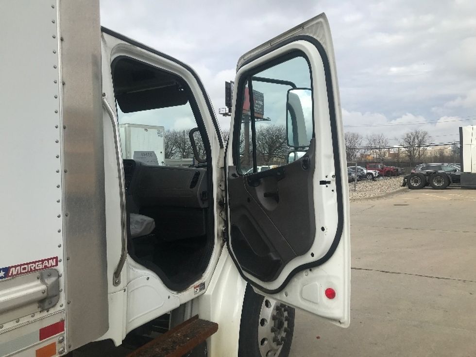 Medium Duty Box Truck-Light and Medium Duty Trucks-Freightliner-2020-M2-Allen Park-MI-132,622\n\t\tmiles-$ 57,750 - Image 20