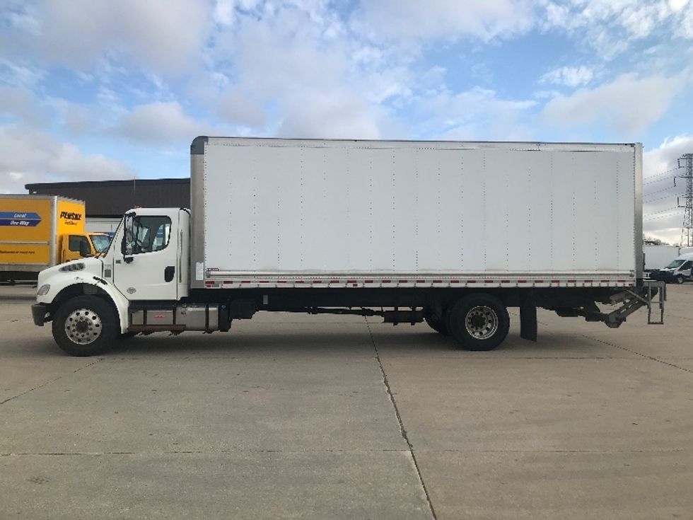 Medium Duty Box Truck-Light and Medium Duty Trucks-Freightliner-2020-M2-Allen Park-MI-132,622\n\t\tmiles-$ 57,750 - Image 4