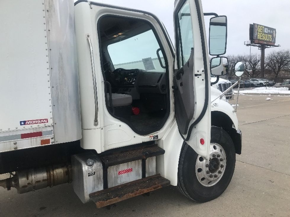 Medium Duty Box Truck-Light and Medium Duty Trucks-Freightliner-2020-M2-Allen Park-MI-137,062\n\t\tmiles-$ 46,750 - Image 19