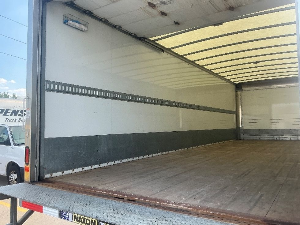 Medium Duty Box Truck-Light and Medium Duty Trucks-Freightliner-2020-M2-Allen Park-MI-170,332\n\t\tmiles-$ 51,250 - Image 11