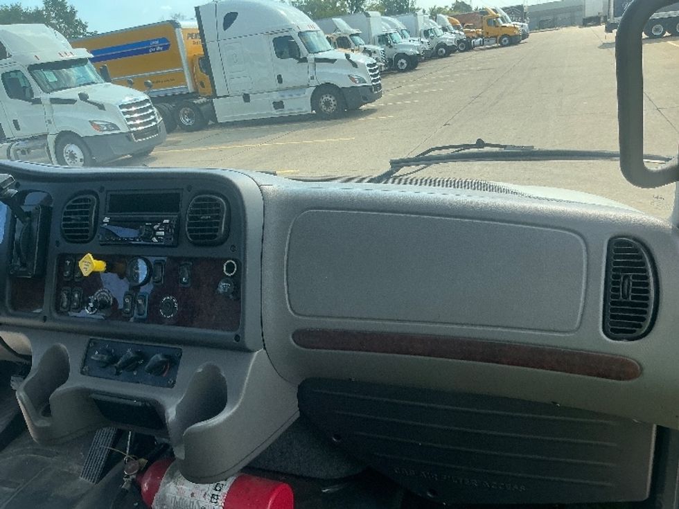 Medium Duty Box Truck-Light and Medium Duty Trucks-Freightliner-2020-M2-Allen Park-MI-170,332\n\t\tmiles-$ 51,250 - Image 21
