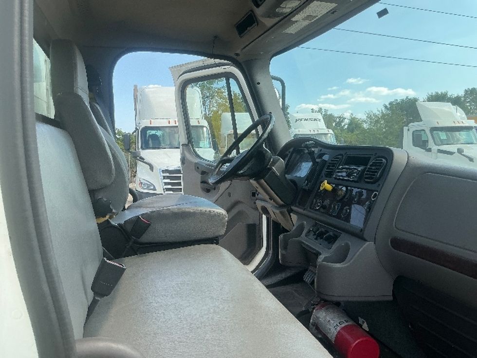 Medium Duty Box Truck-Light and Medium Duty Trucks-Freightliner-2020-M2-Allen Park-MI-170,332\n\t\tmiles-$ 51,250 - Image 22
