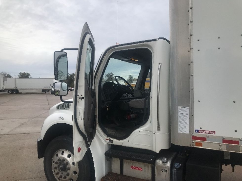 Medium Duty Box Truck-Light and Medium Duty Trucks-Freightliner-2020-M2-Allen Park-MI-229,236\n\t\tmiles-$ 39,250 - Image 16
