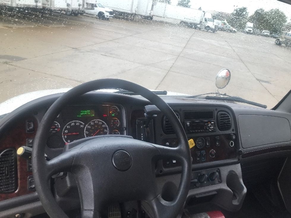 Medium Duty Box Truck-Light and Medium Duty Trucks-Freightliner-2020-M2-Allen Park-MI-229,236\n\t\tmiles-$ 39,250 - Image 17