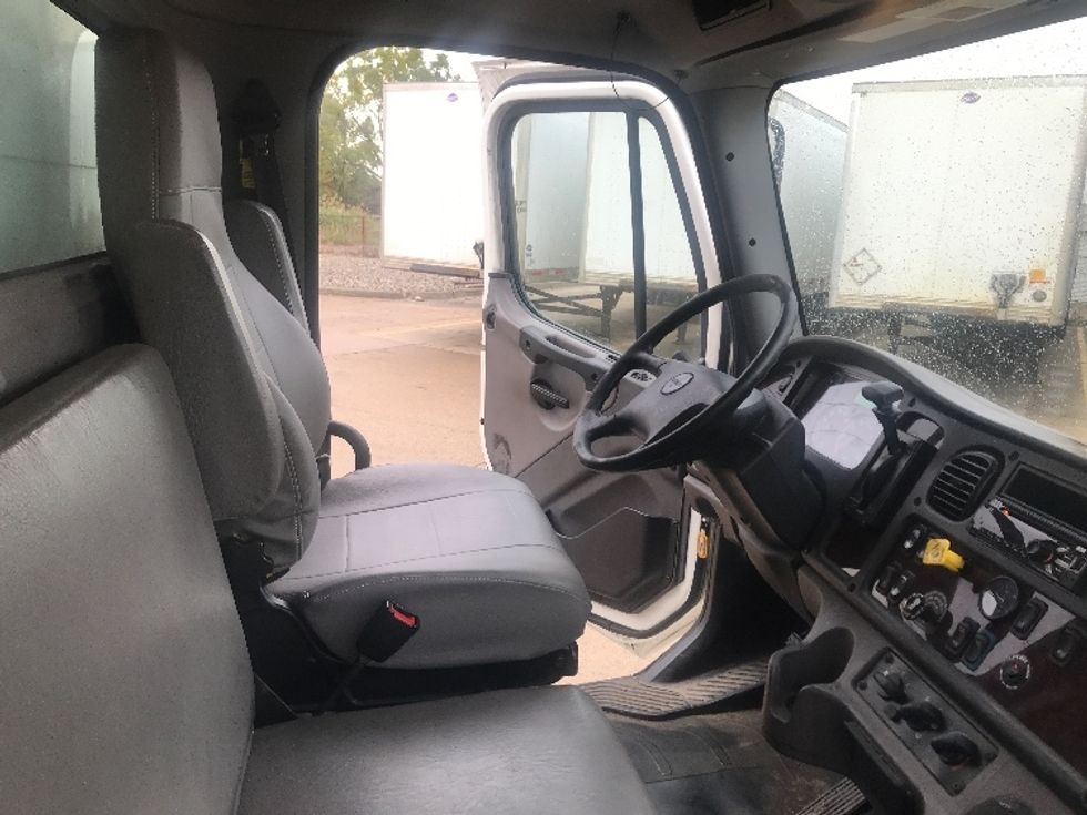 Medium Duty Box Truck-Light and Medium Duty Trucks-Freightliner-2020-M2-Allen Park-MI-229,236\n\t\tmiles-$ 39,250 - Image 22