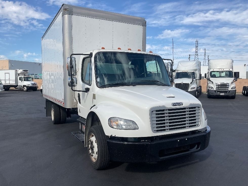 Medium Duty Box Truck-Light and Medium Duty Trucks-Freightliner-2020-M2-Anaheim-CA-159,128\n\t\tmiles-$ 41,000 - Image 1