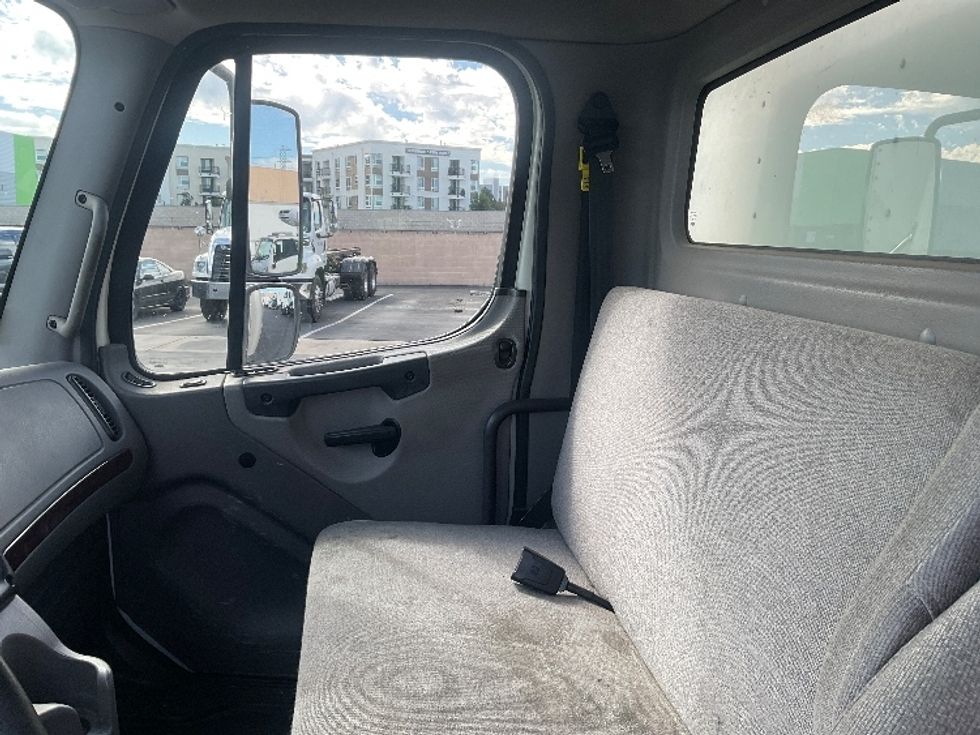 Medium Duty Box Truck-Light and Medium Duty Trucks-Freightliner-2020-M2-Anaheim-CA-159,128\n\t\tmiles-$ 41,000 - Image 19