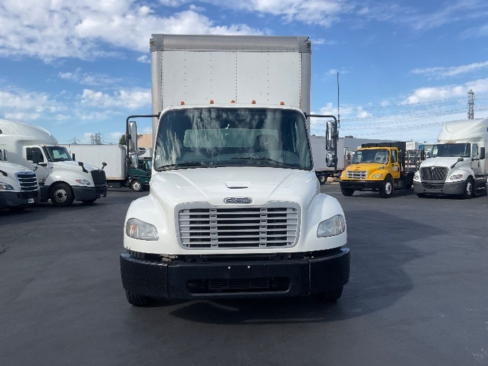 Medium Duty Box Truck-Light and Medium Duty Trucks-Freightliner-2020-M2-Anaheim-CA-159,128\n\t\tmiles-$ 41,000 - Image 2
