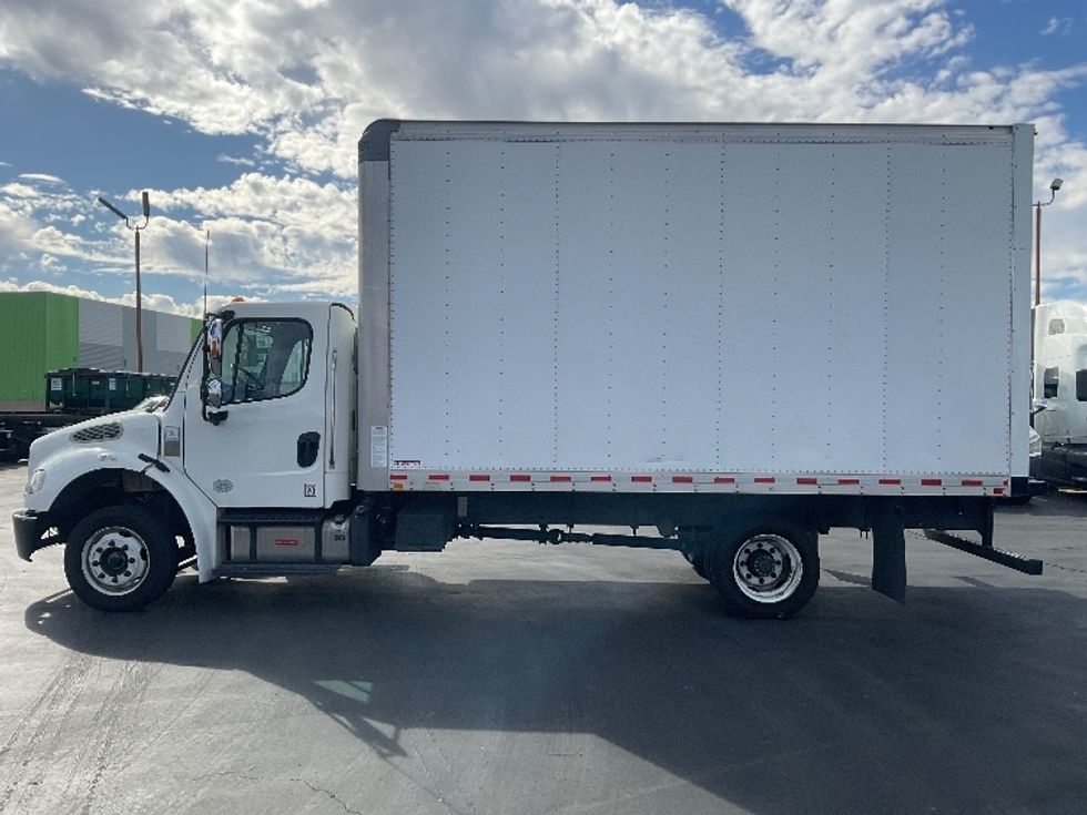 Medium Duty Box Truck-Light and Medium Duty Trucks-Freightliner-2020-M2-Anaheim-CA-159,128\n\t\tmiles-$ 41,000 - Image 4