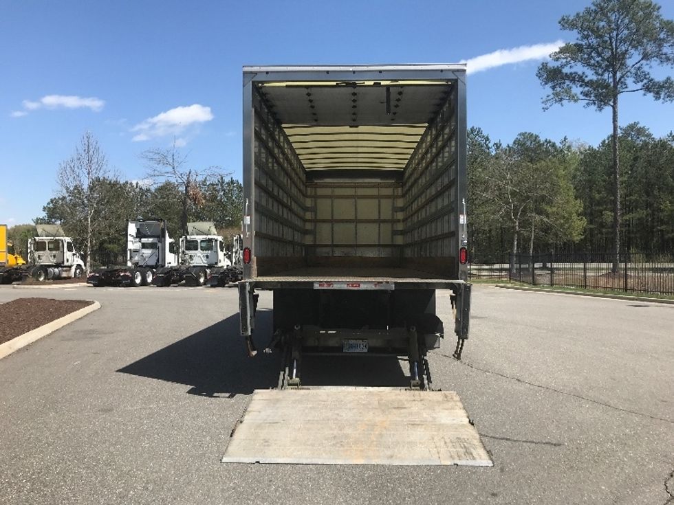Medium Duty Box Truck-Light and Medium Duty Trucks-Freightliner-2020-M2-Ashland-VA-126,040\n\t\tmiles-$ 63,250 - Image 9