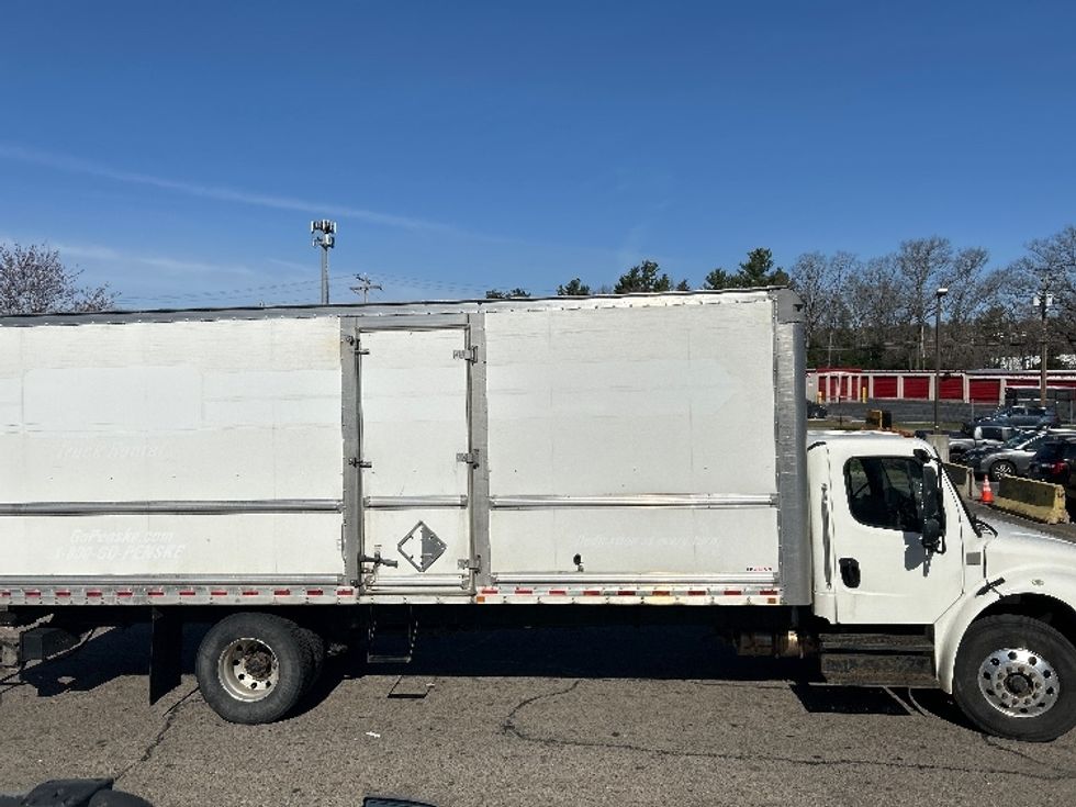 Medium Duty Box Truck-Light and Medium Duty Trucks-Freightliner-2020-M2-Auburn-MA-199,108\n\t\tmiles-$ 43,000 - Image 15