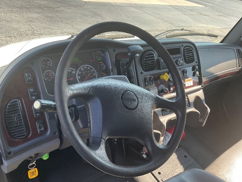 Medium Duty Box Truck-Light and Medium Duty Trucks-Freightliner-2020-M2-Augusta-GA-170,998\n\t\tmiles-$ 52,750 - Image 17