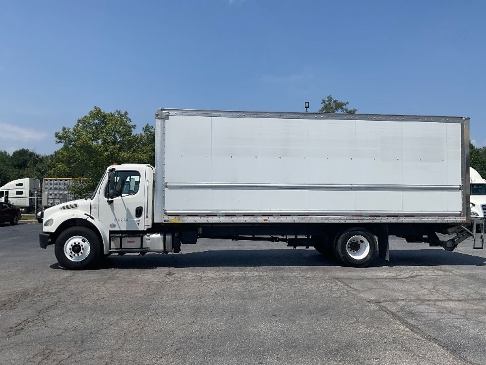 Medium Duty Box Truck-Light and Medium Duty Trucks-Freightliner-2020-M2-Augusta-GA-200,245\n\t\tmiles-$ 48,000 - Image 4