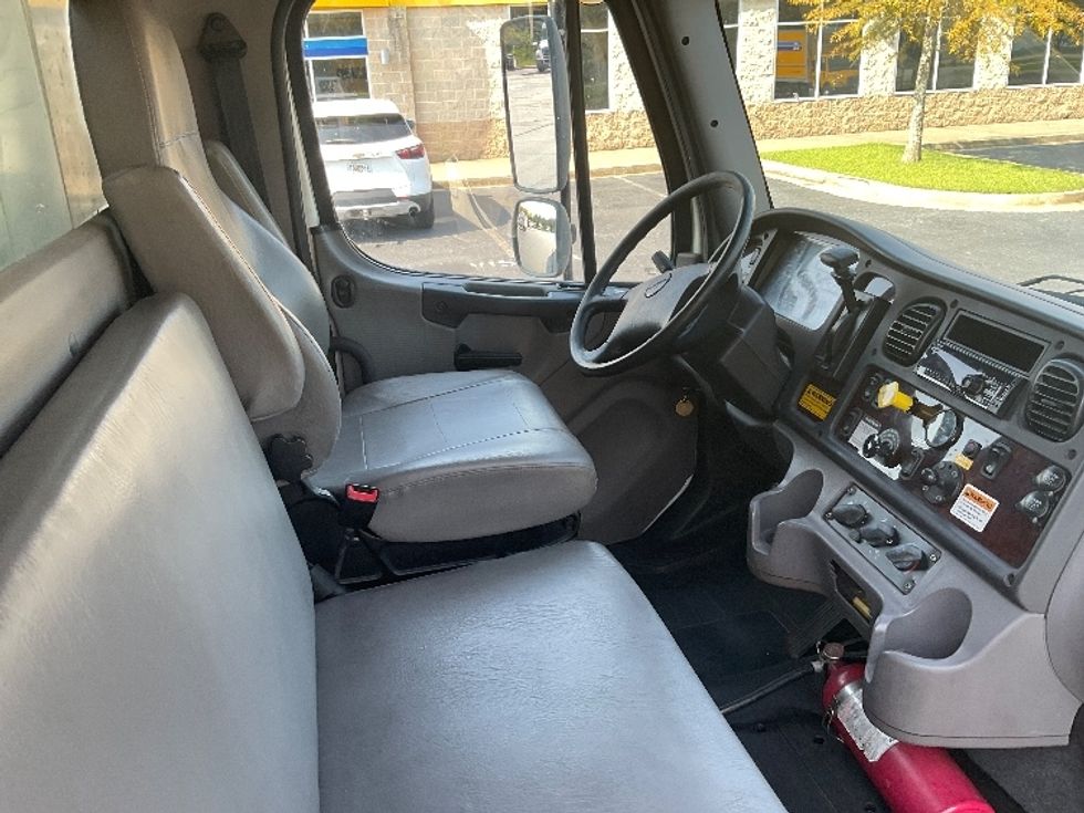 Medium Duty Box Truck-Light and Medium Duty Trucks-Freightliner-2020-M2-Augusta-GA-244,671\n\t\tmiles-$ 38,500 - Image 22