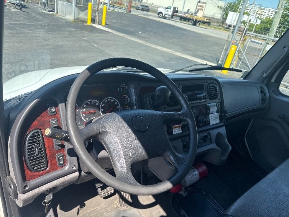 Medium Duty Box Truck-Light and Medium Duty Trucks-Freightliner-2020-M2-Baltimore-MD-145,079\n\t\tmiles-$ 53,500 - Image 17