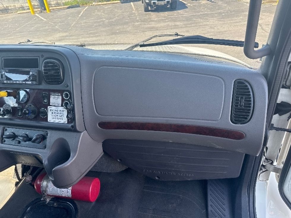 Medium Duty Box Truck-Light and Medium Duty Trucks-Freightliner-2020-M2-Baltimore-MD-145,079\n\t\tmiles-$ 53,500 - Image 21